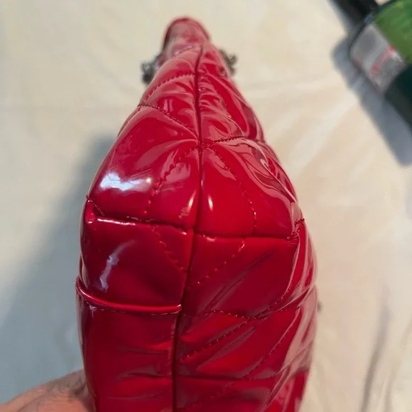 Coach Poppy Liquid Glass Red Quilted Shoulder Bag!! Needs TLC Great Bone… - Picture 12 of 16